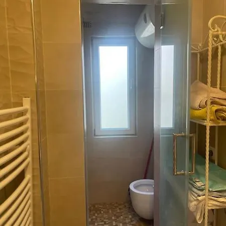 Bright In Hub Apartment *
