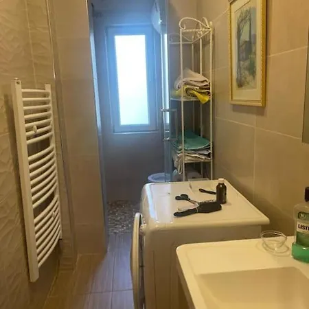 Bright In Hub Apartment *